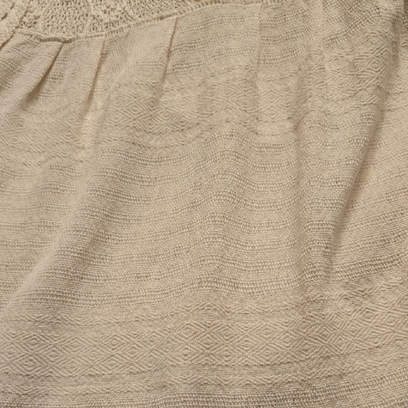 Cream Ruffled Lace Blouse with V-Neck - Picture 10 of 10